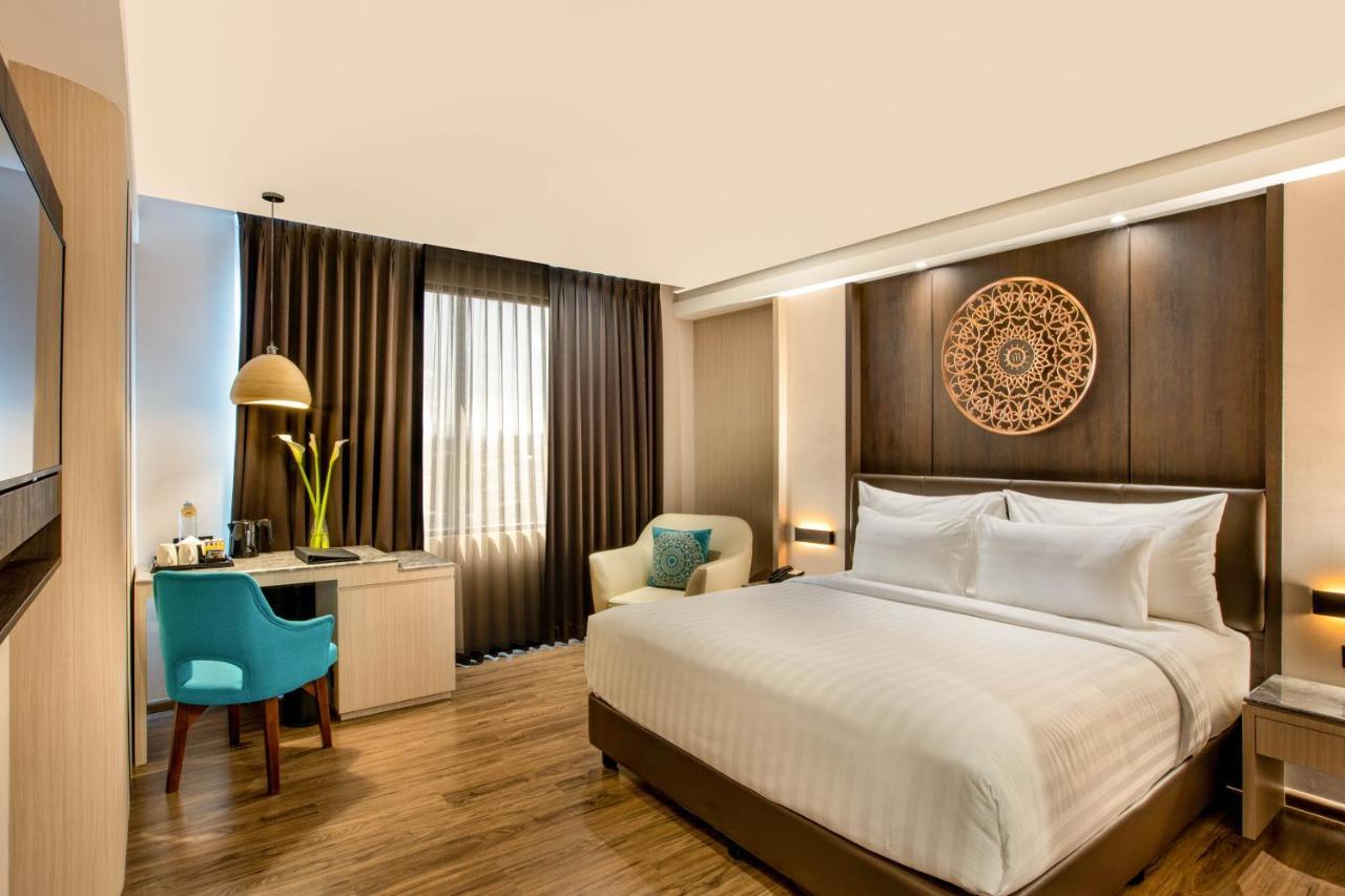 The Manohara Hotel Yogyakarta Pakualaman Exterior foto
